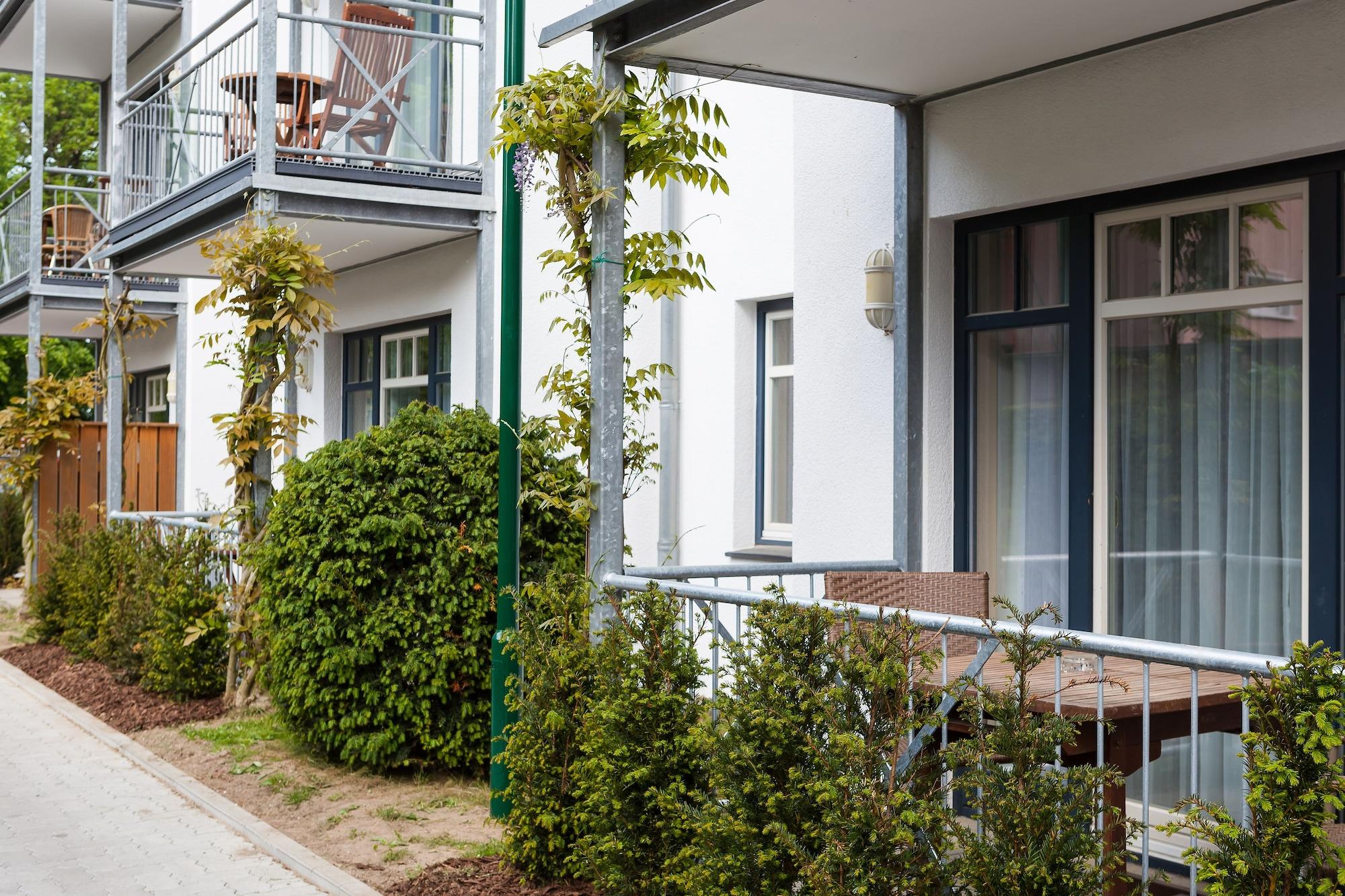 Hotel IV Jahreszeiten Kuehlungsborn Exterior photo